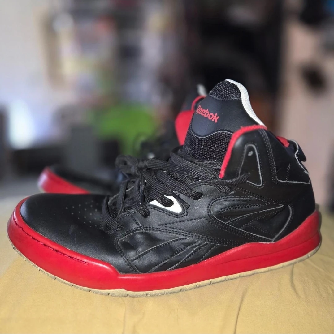 Reebok Hi Classics in a Men's 12