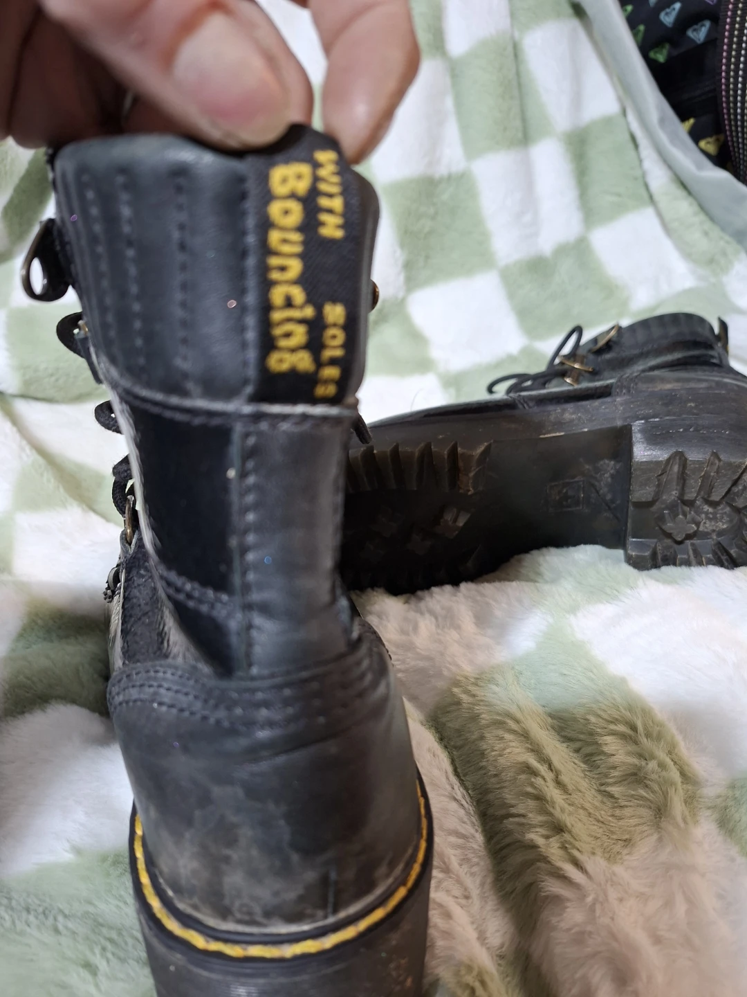 Dr. Martens Black Lace-up Boots Size 8 - photo 5