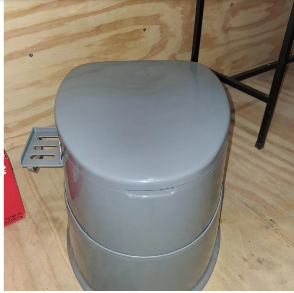 Portable Camping Toilet - photo 4