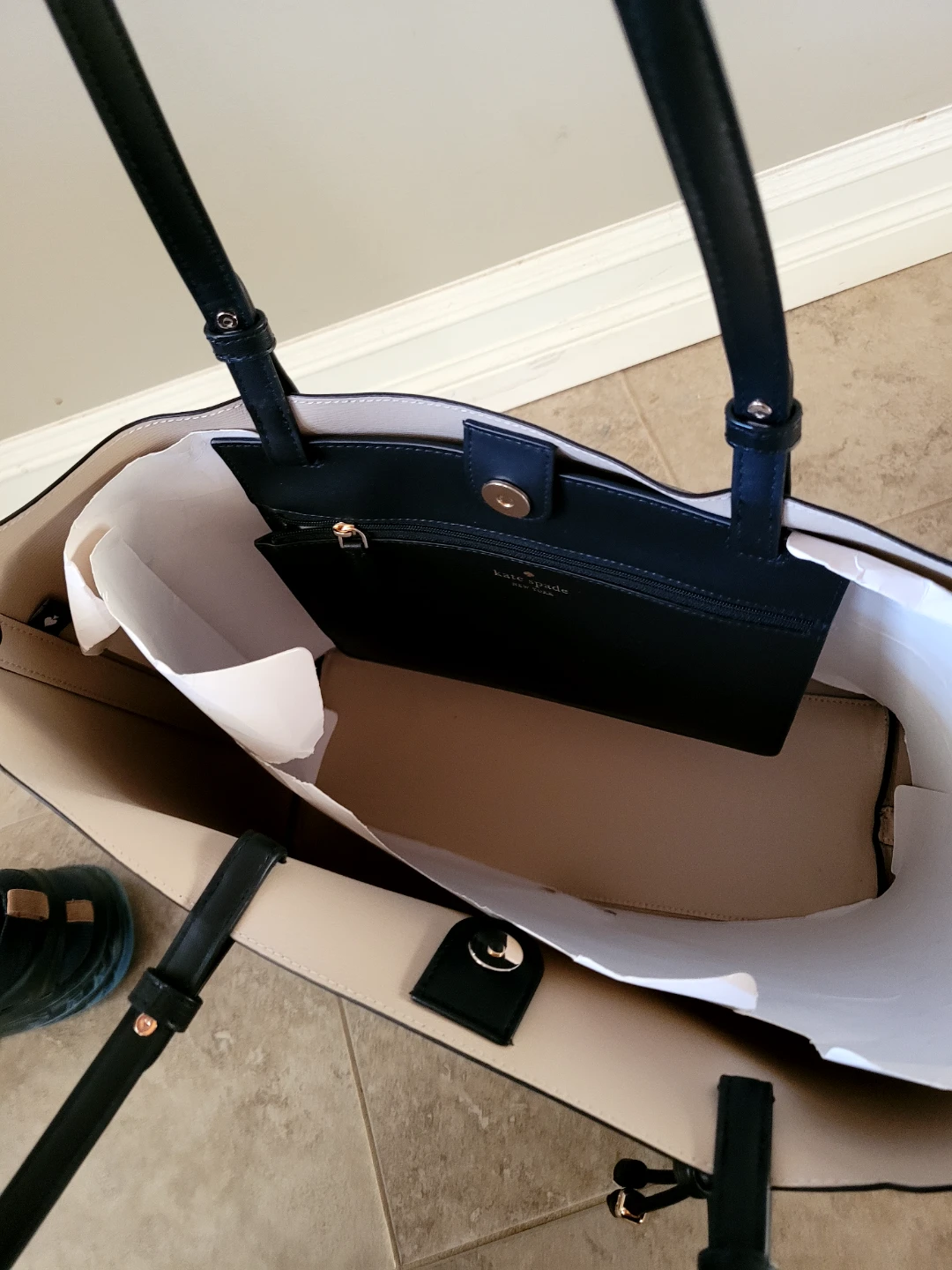 Kate Spade New York Black Tote Bag - photo 3