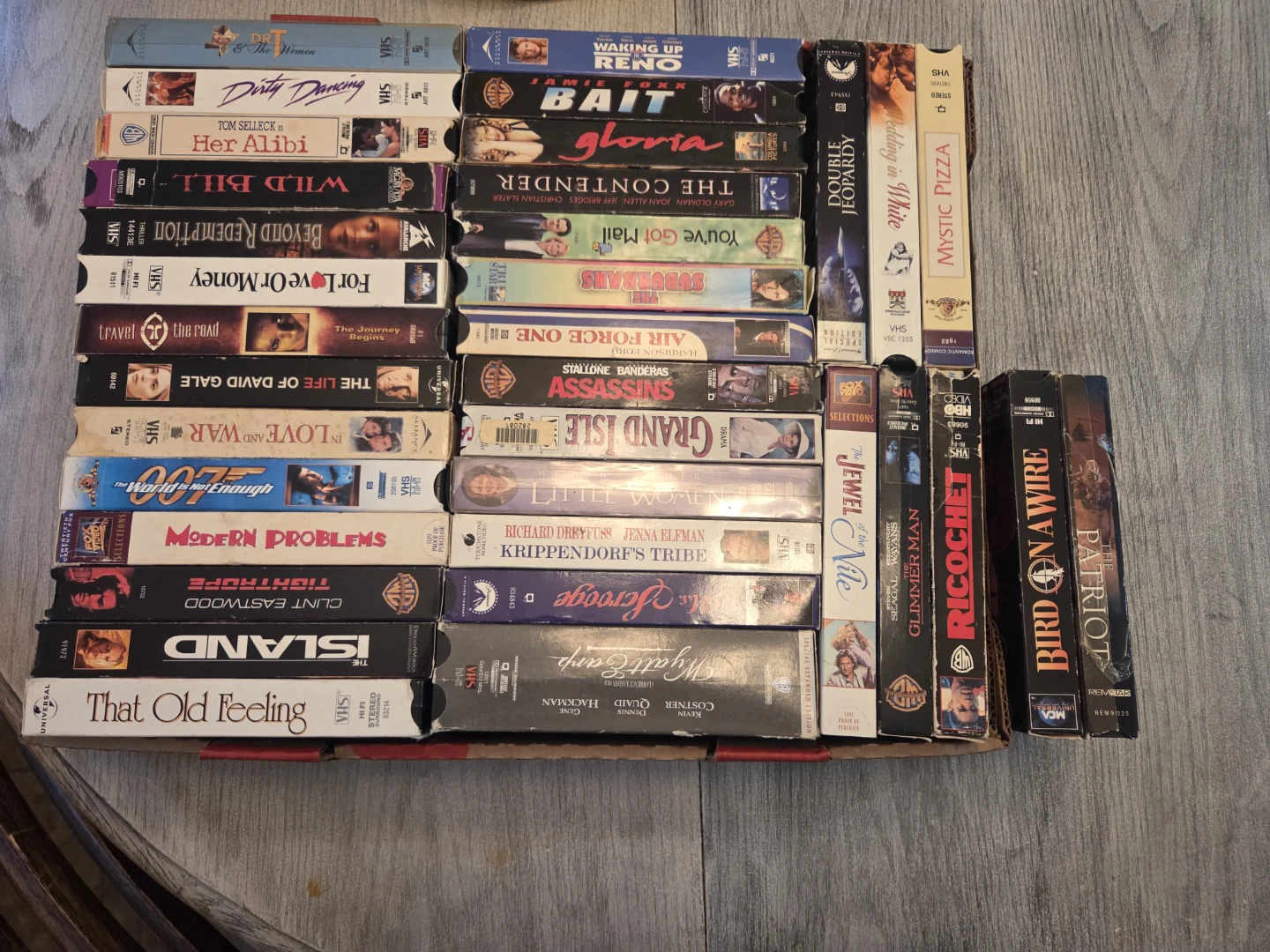 Large Collection of Assorted VHS Tapes - photo 4