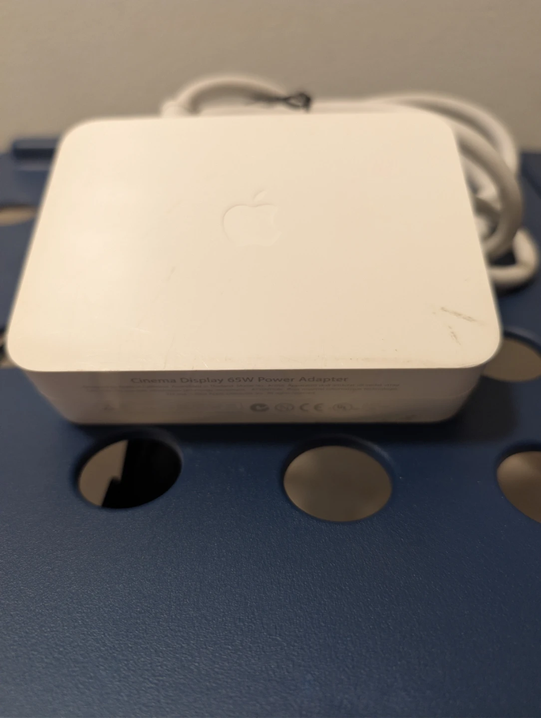 Apple Cinema Display 65W Power Adapter A1096 - photo 3