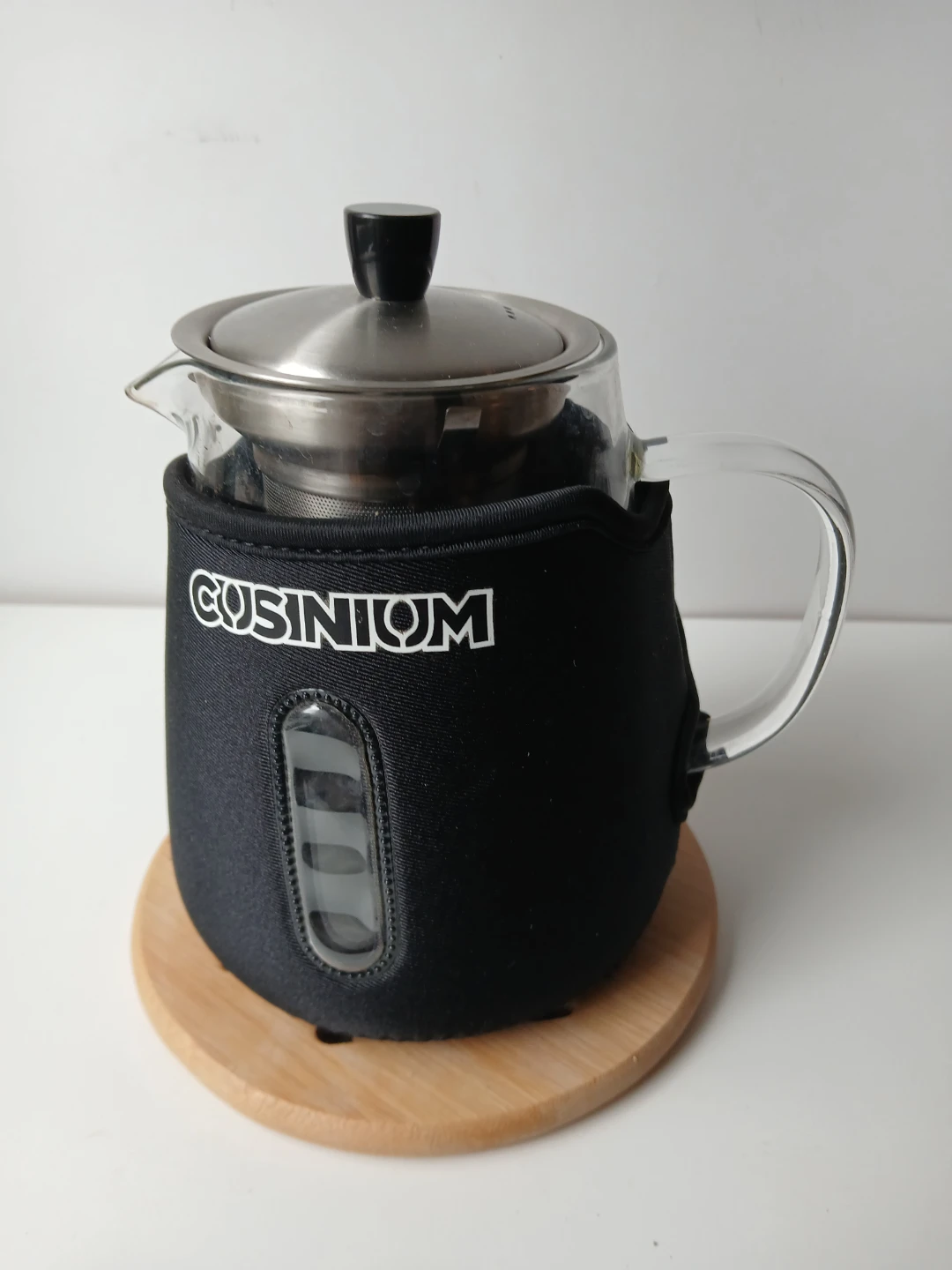 Cusinium Glass Teapot with Insulated Sleeve &Trivet. Firm price.