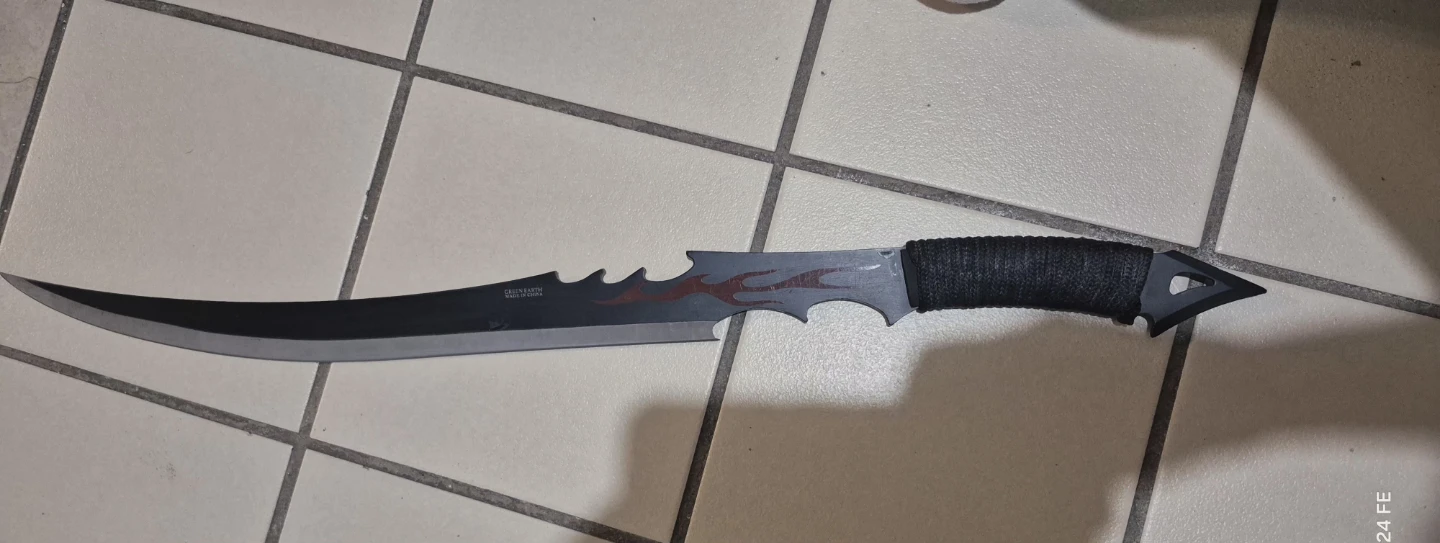 Green Earth decorative fantasy blade