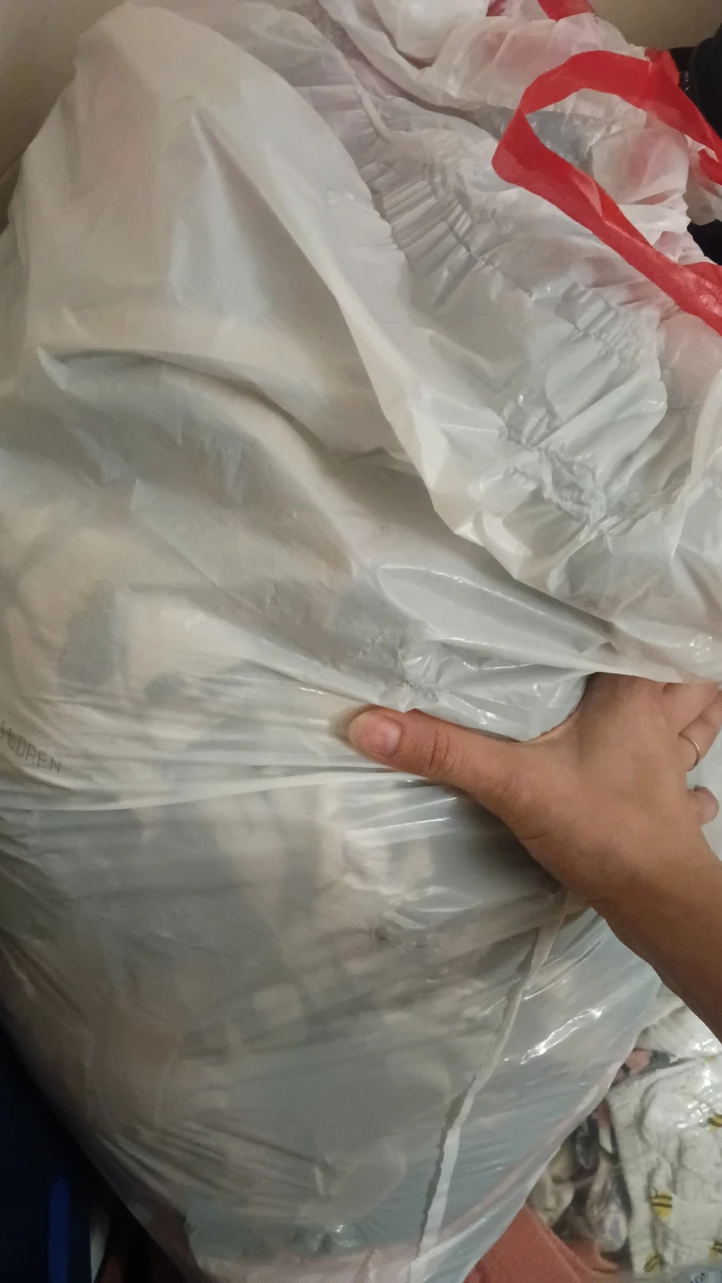 Bag of woman's clothes S-L mixed