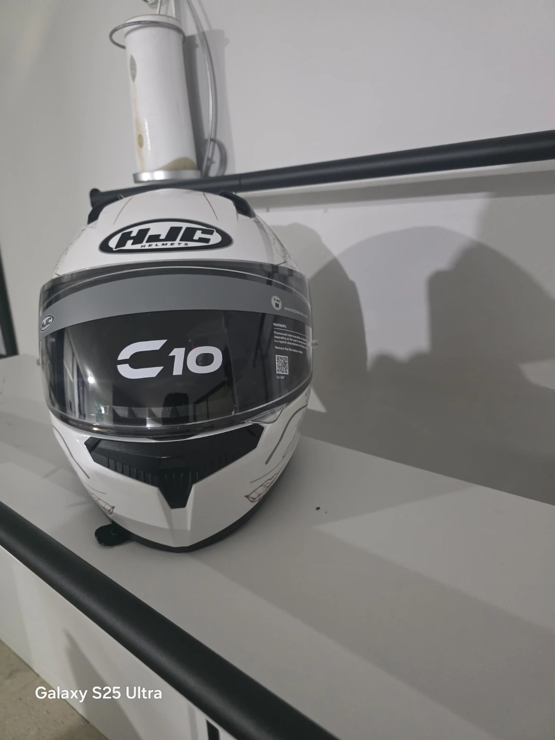 HJC C10 Epik Helmet Size Medium - photo 5