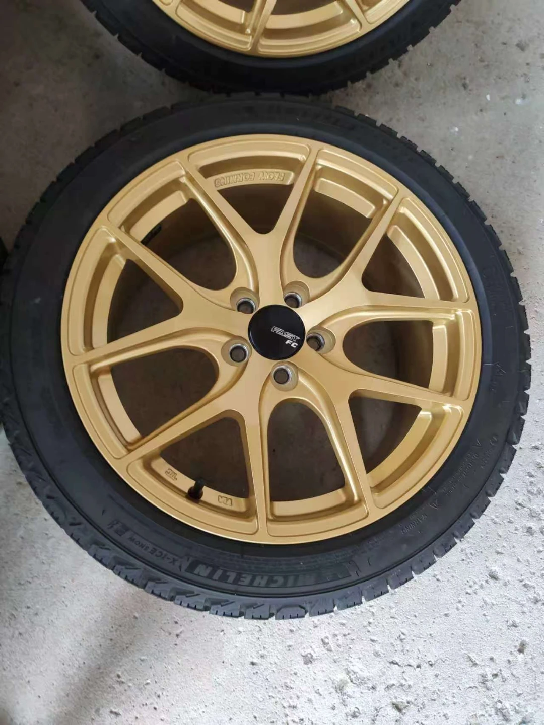 MINT 17" Michelin X-Ice Winter & Gold Fast Wheels Under 1000km - photo 5