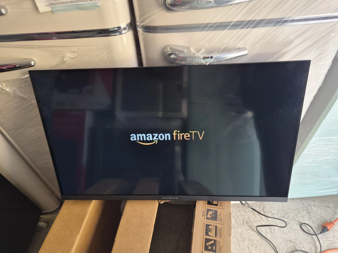 32" INSIGNIA FHD 1080p FIRE TV SMART TV on SALE