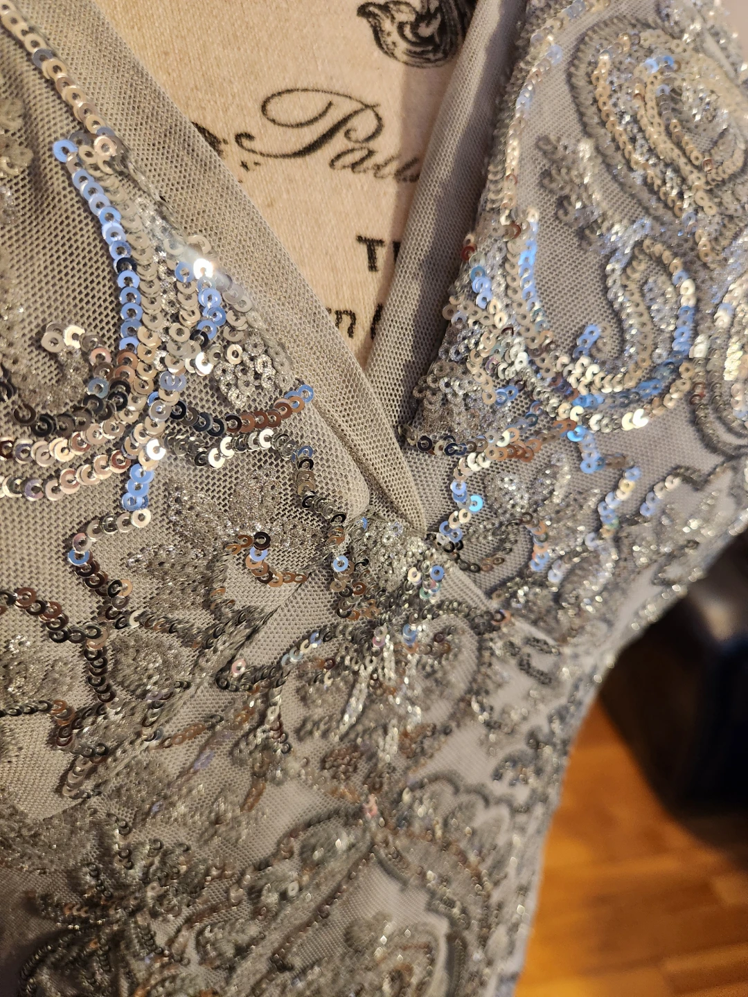 R&M Richards NWT Silver Sequin Mesh Long Evening Gown Drape Back - photo 5