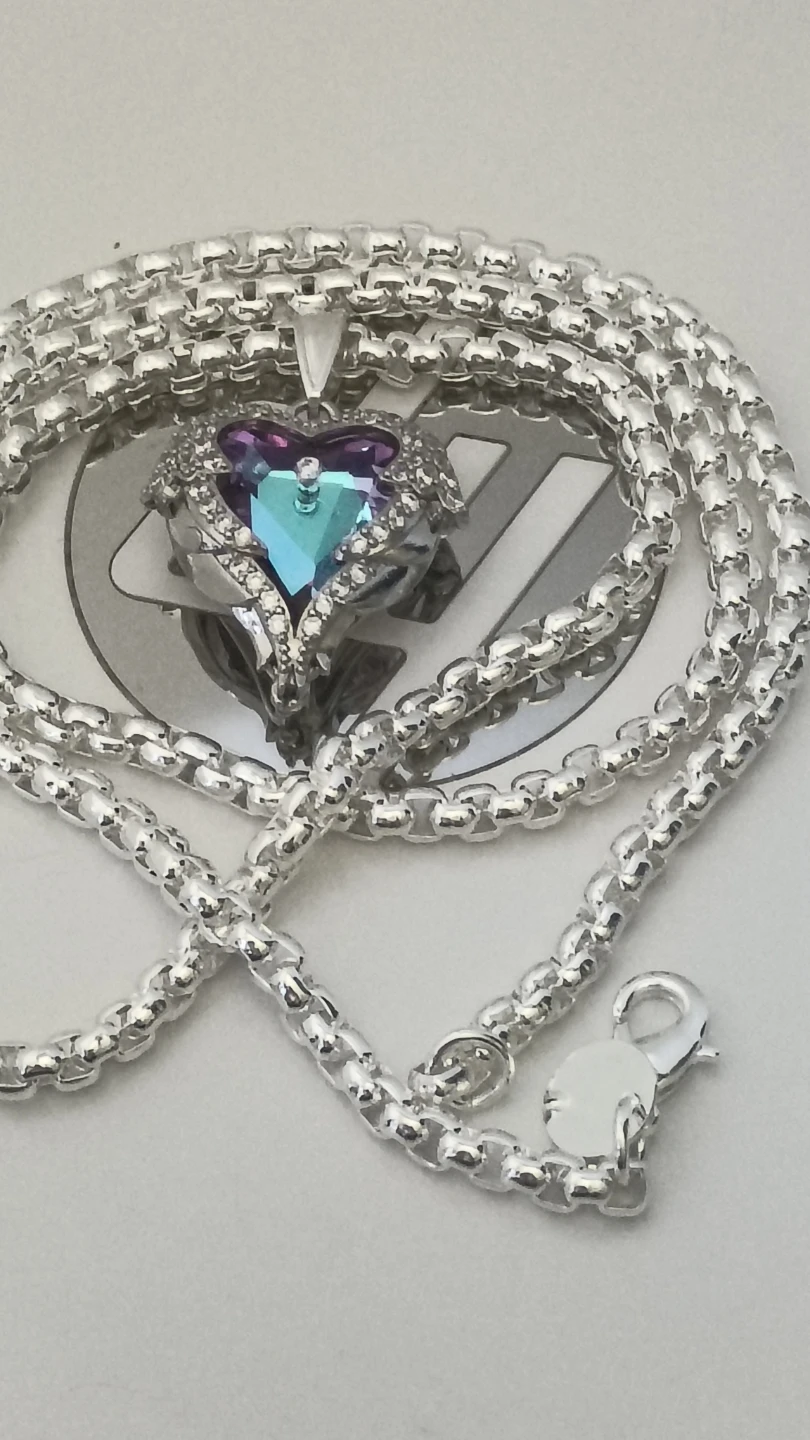 Brillante collar chapado en plata con hermoso corazón - photo 4