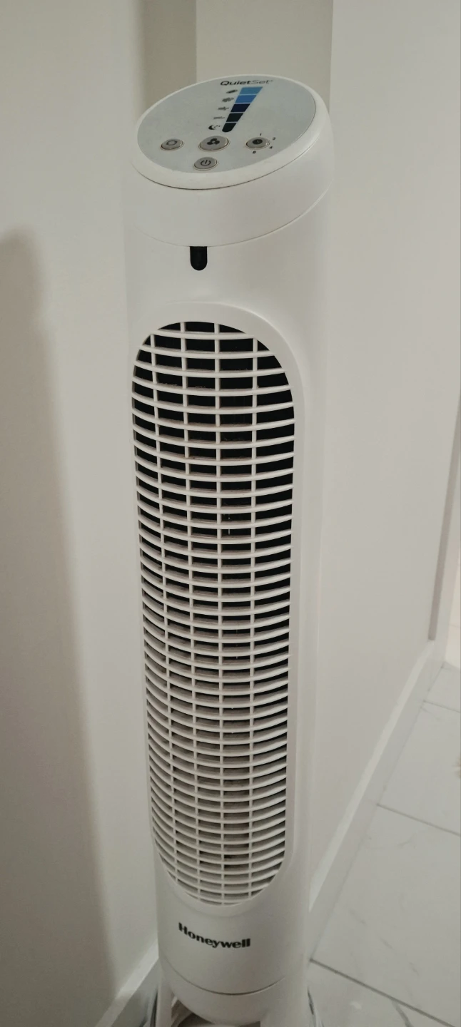 Honeywell QuietSet Tower Fan - photo 3