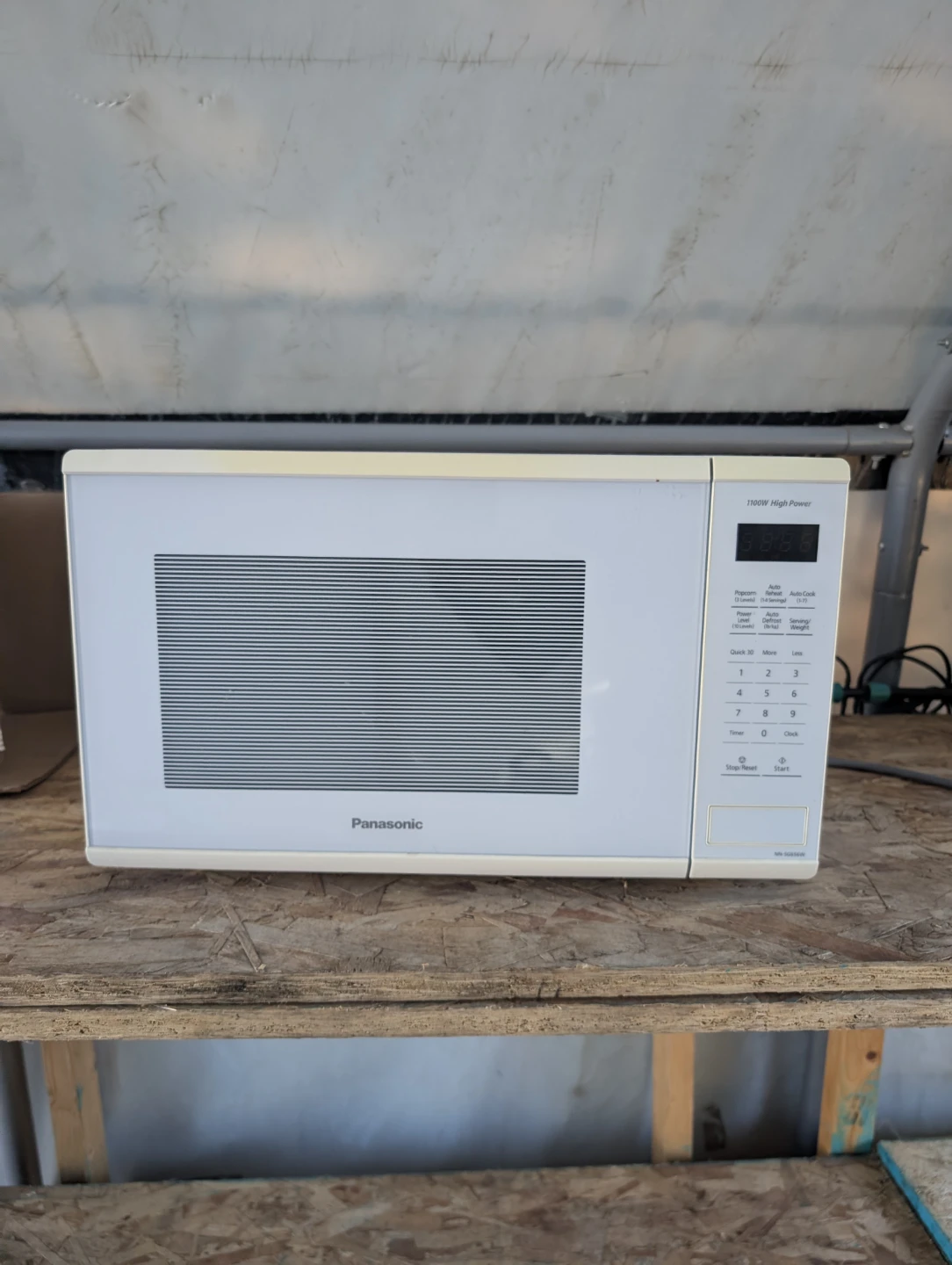 Panasonic Microwave - photo 3