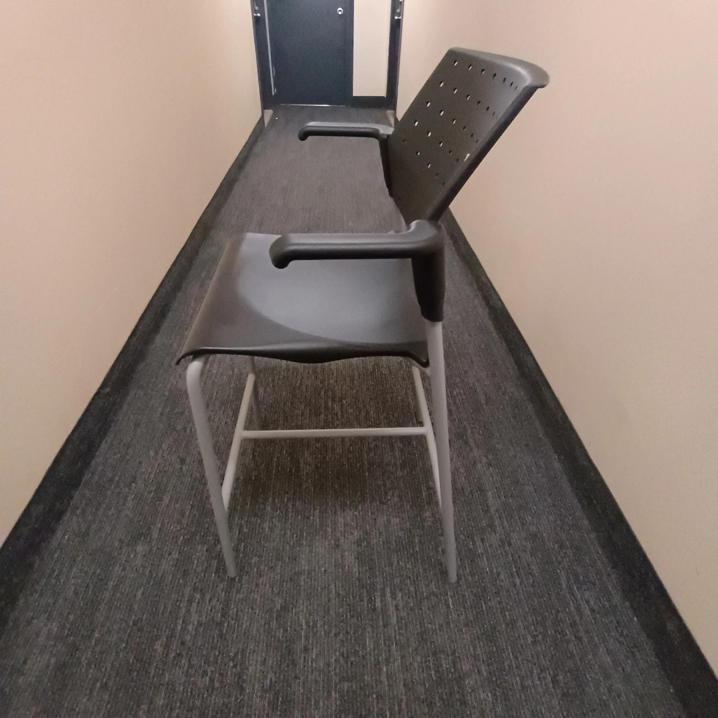 Teknion Sonic Bar Stool With Arms, Polypropylene Seat & Back - photo 3