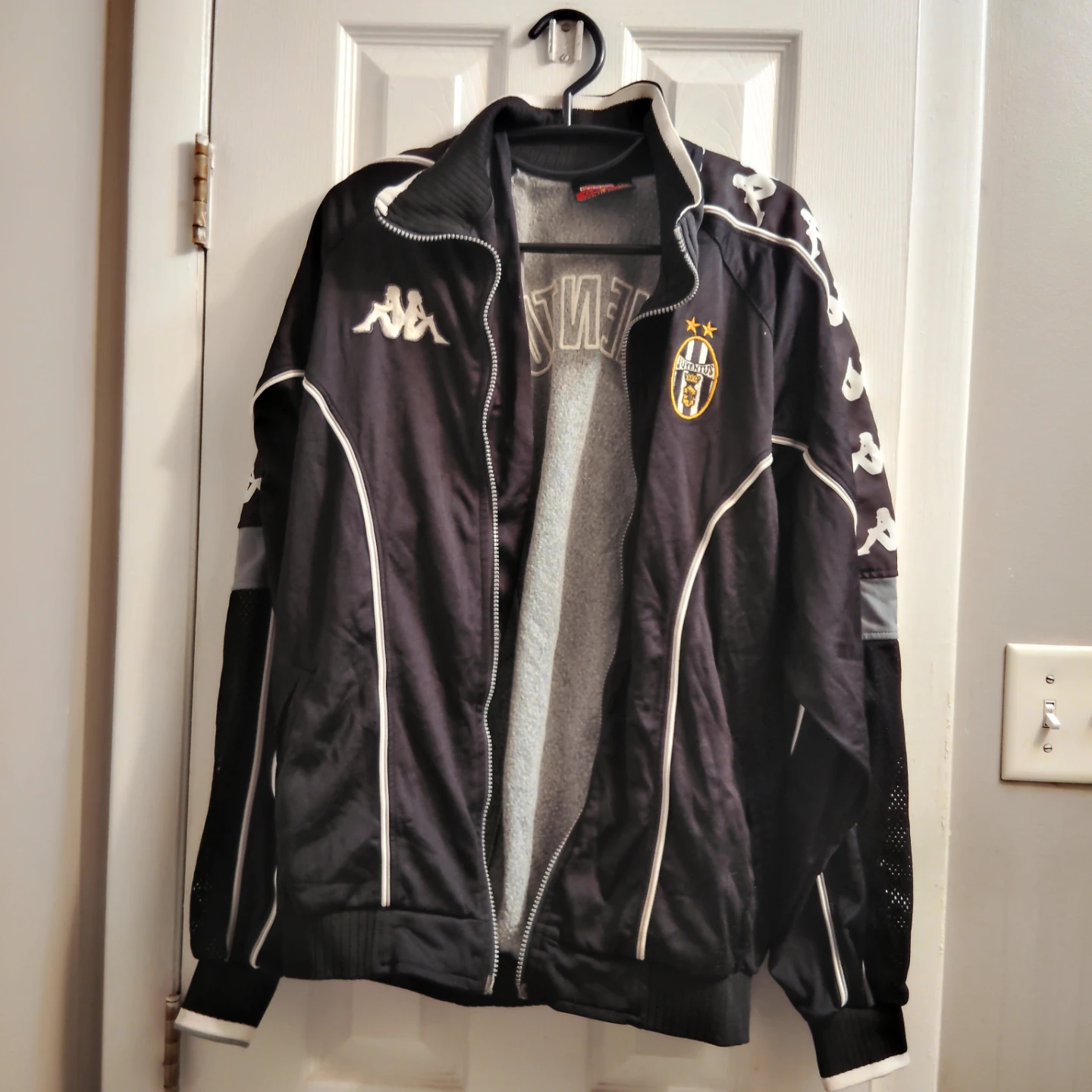 Vintage Kappa Juventus Track Jacket (Needs Zipper Repair)