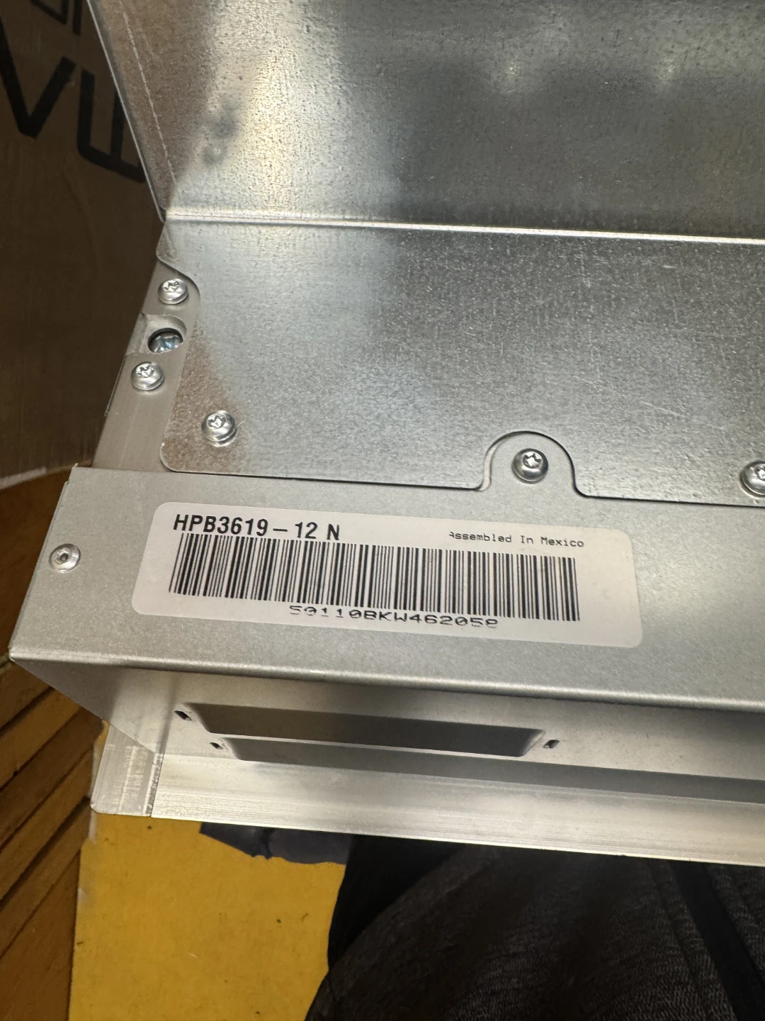Brand new Fisher & Paykel Series 9 integrated insert range hood - photo 5