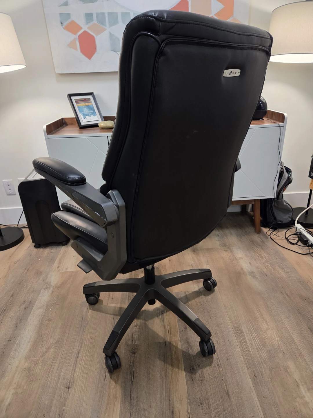 LazBoy Manager Chair - photo 2