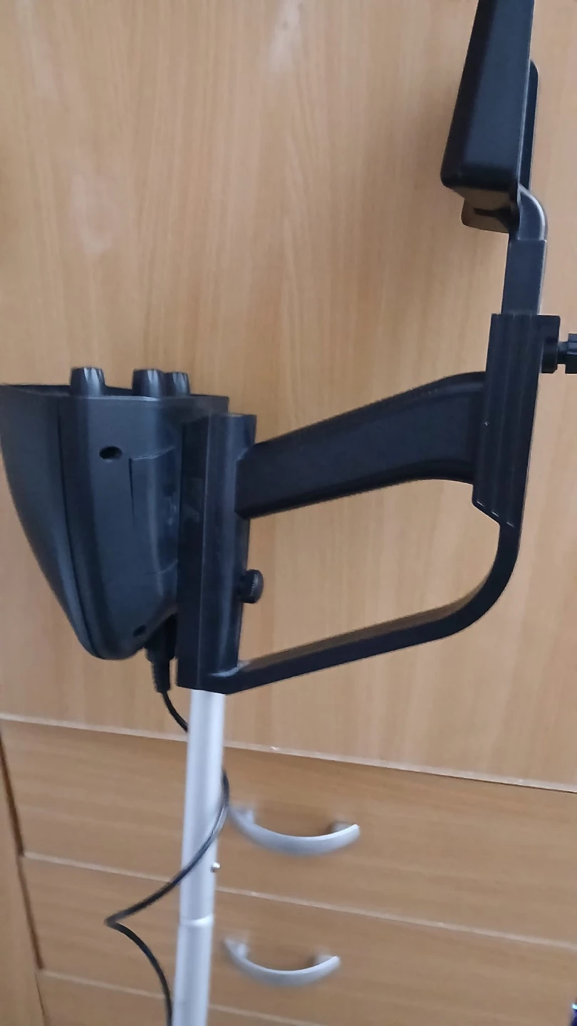 Like New - Metal Detector (waterproof) - photo 2
