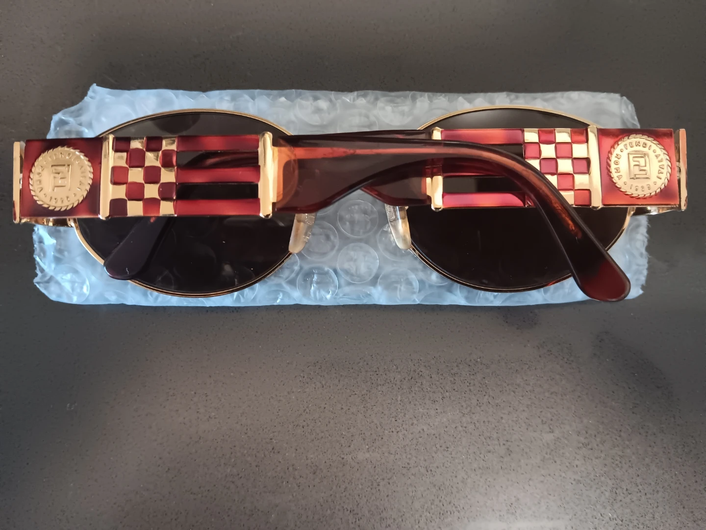 FENDI 90'S Vintage Gold Frame Sunglasses Tortoiseshell Temples - photo 3