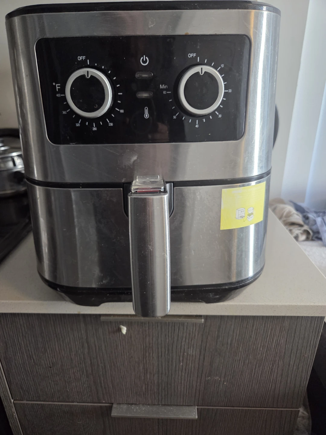Insignia Air Fryer - photo 2