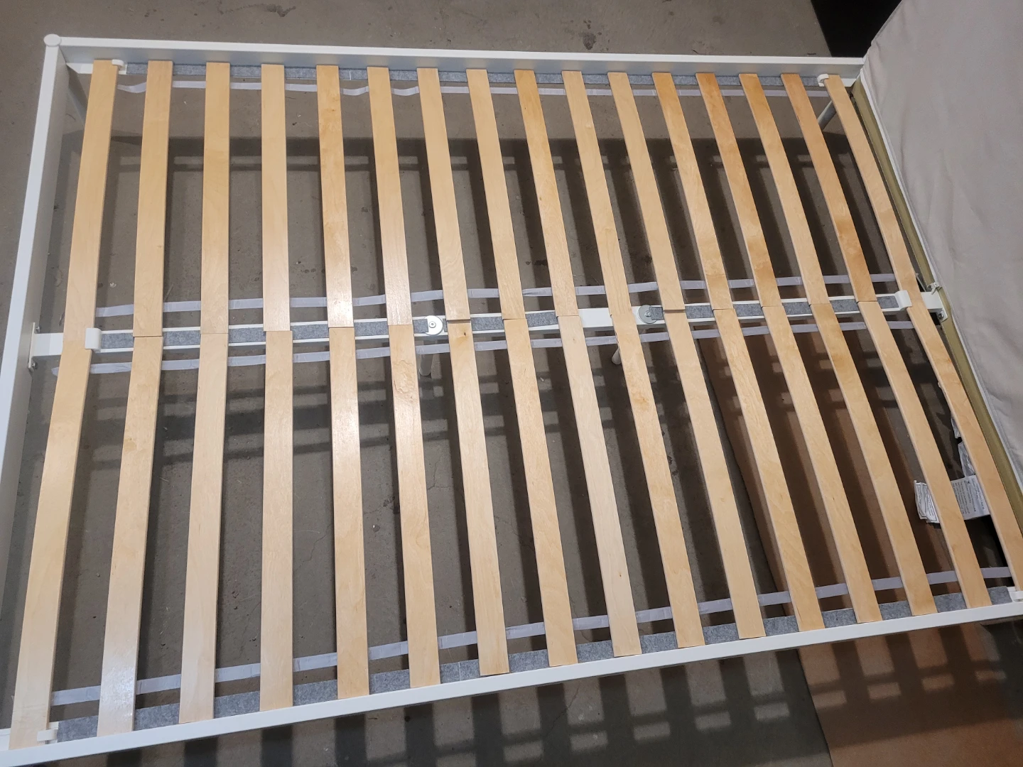 Delivery - ikea Double Bed Frame - photo 4