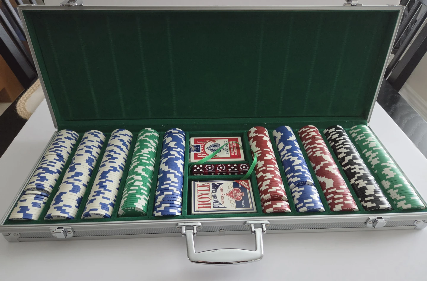 Volvo Sell 'em Vegas Challenge Poker Chip Set - photo 3