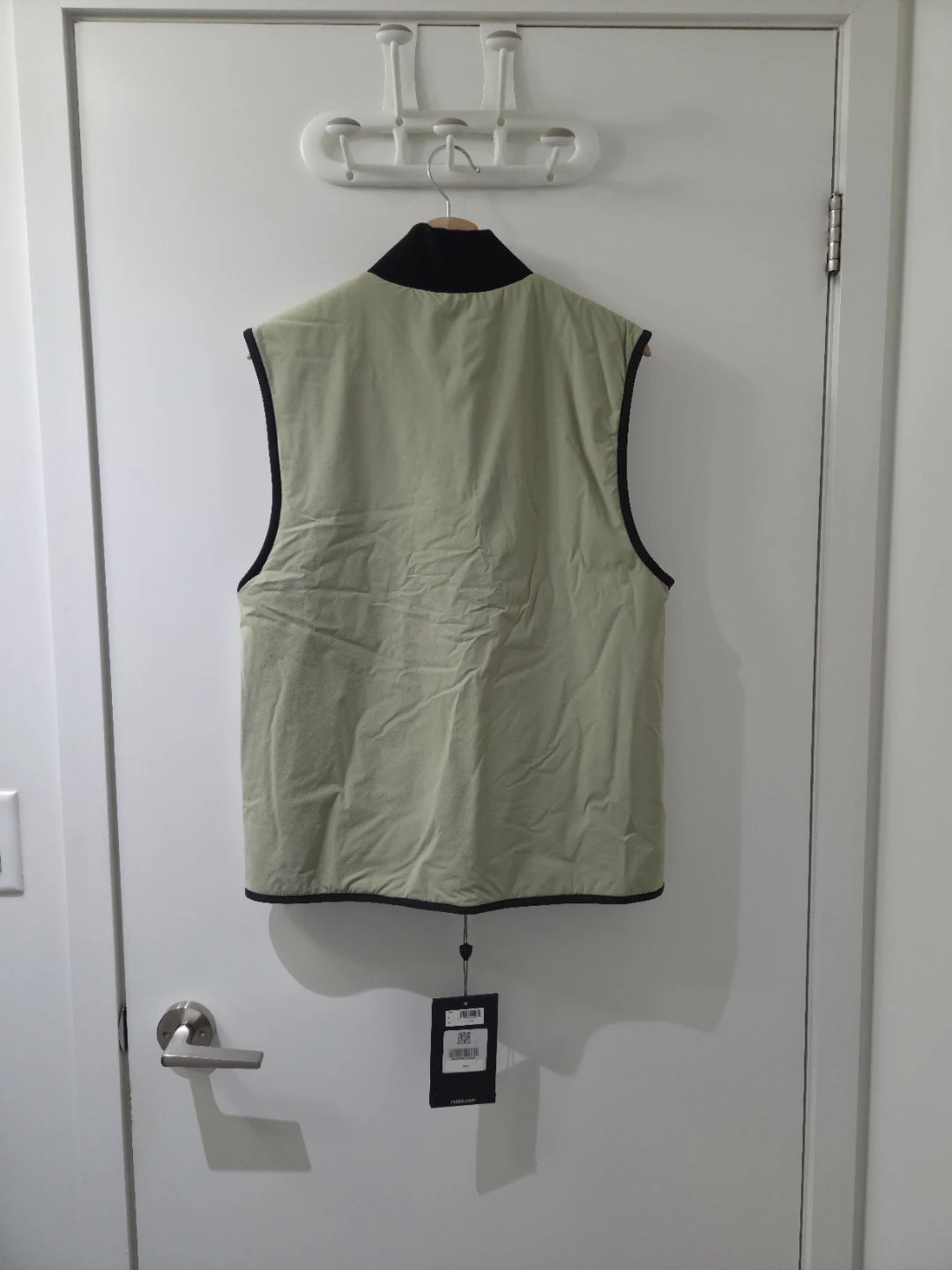 BNWT Nobis Neo Vest - Sage Green (Size M) - photo 3