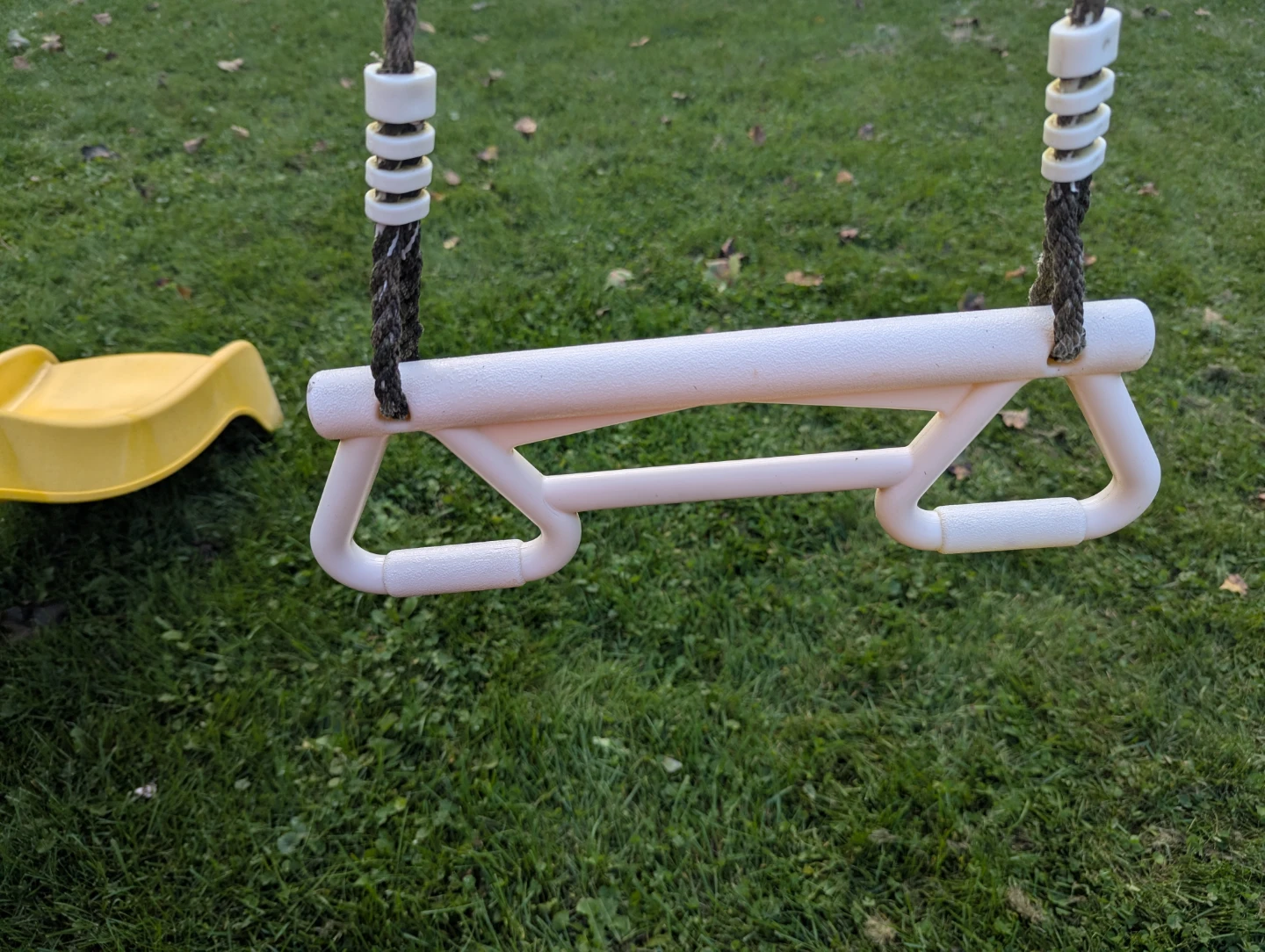 Playset Accessory - Swing Trapeze Bar