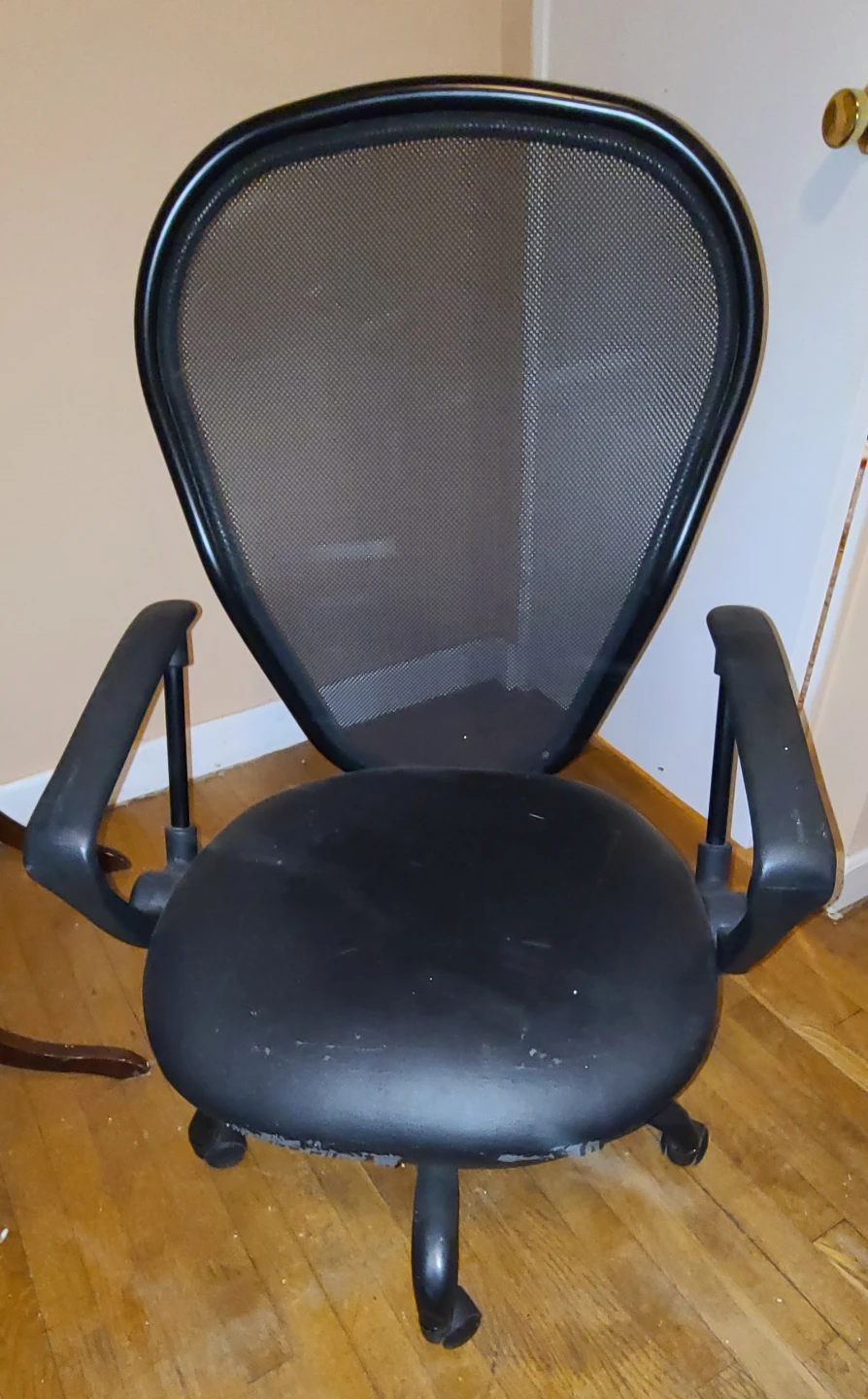 Black Mesh Office Chair - photo 3