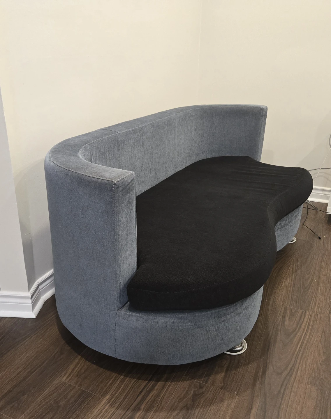 Modern Curved Sofa - photo 2