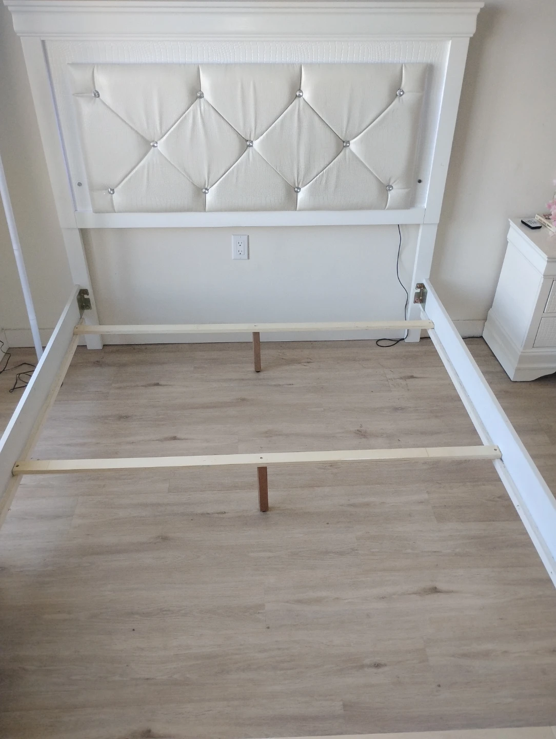 White Tufted LED Headboard Queen Bed Frame - photo 2
