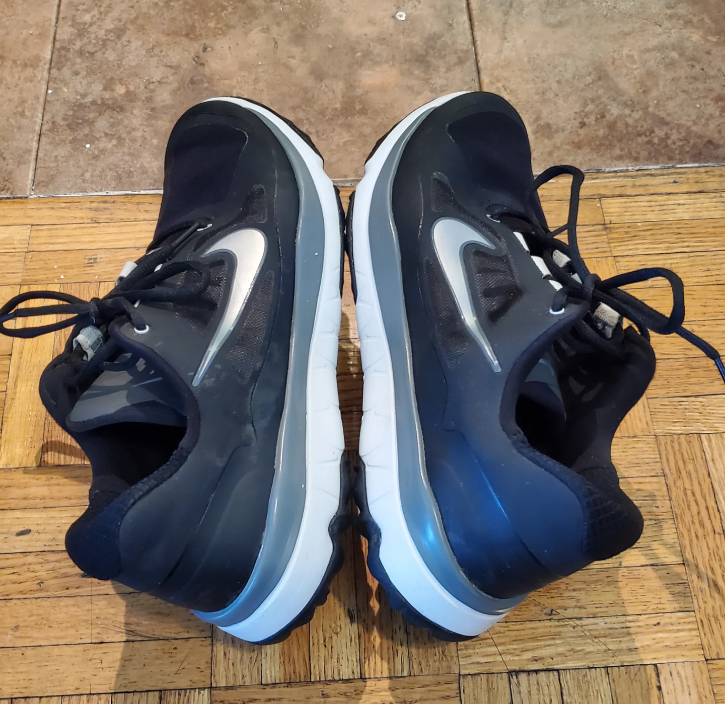 Men's  Nike  Shoes Size 11 - photo 3