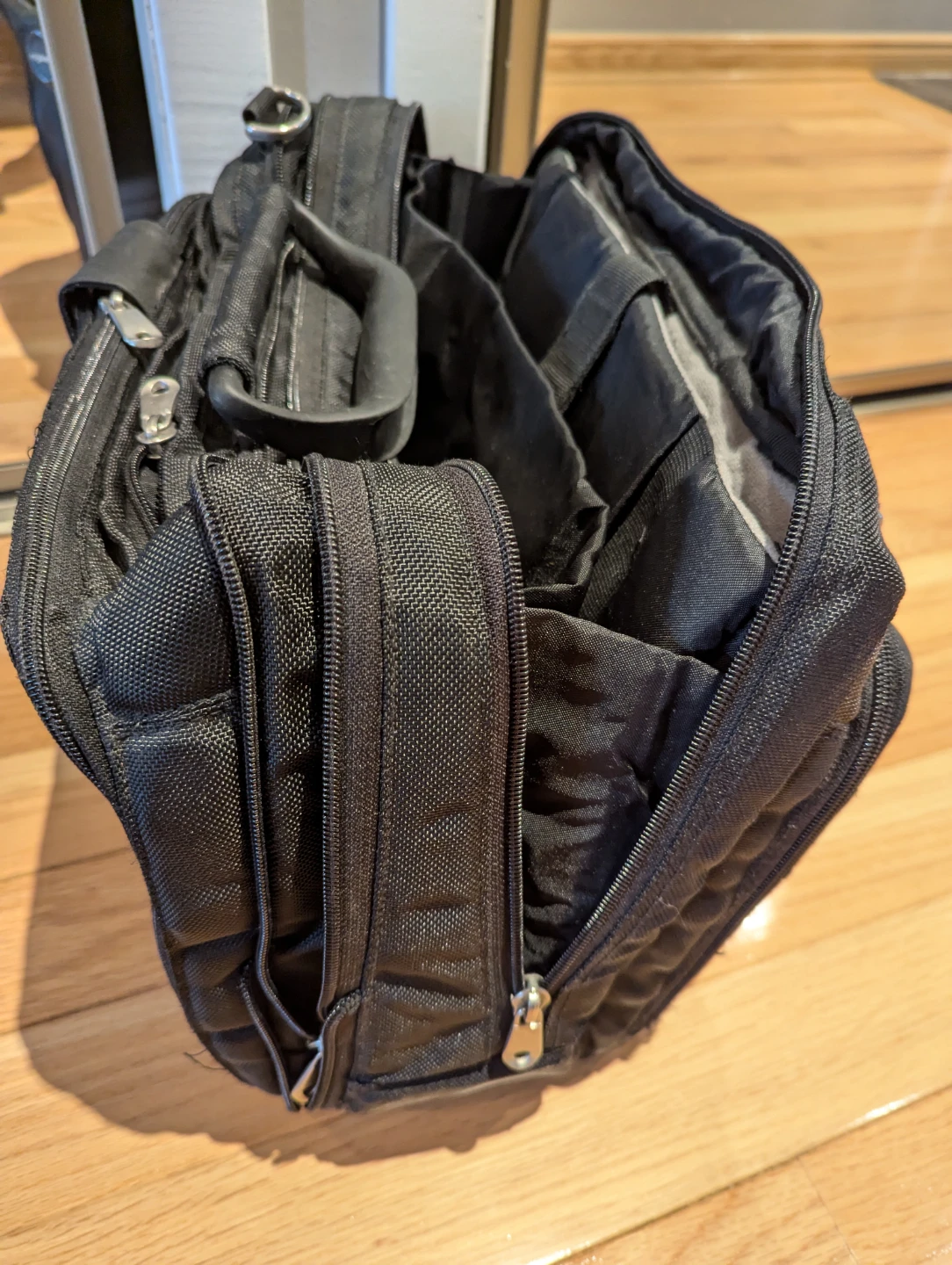 Kensington Laptop Briefcase - photo 4