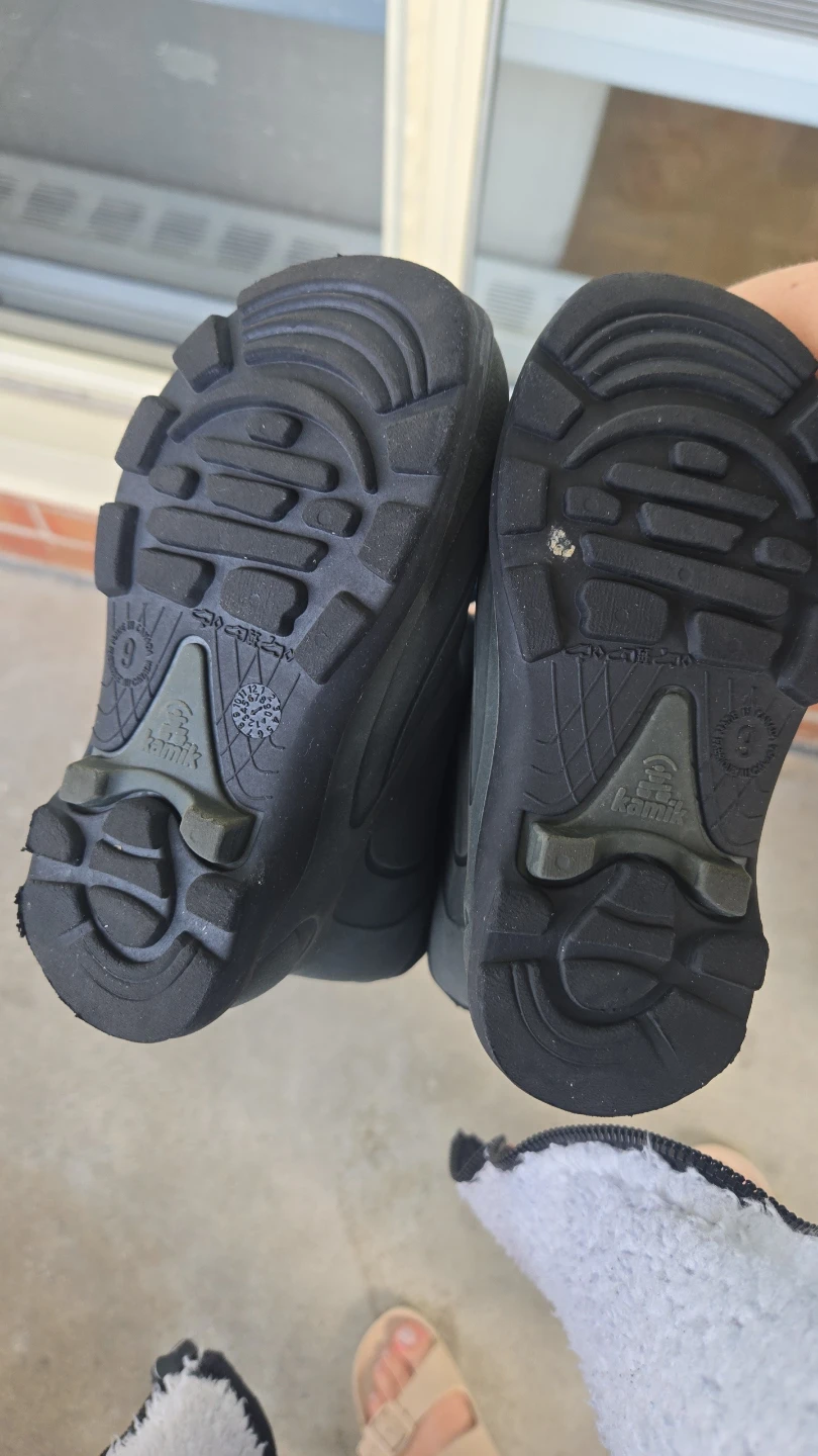 Kamik Boots Size 9 - photo 3