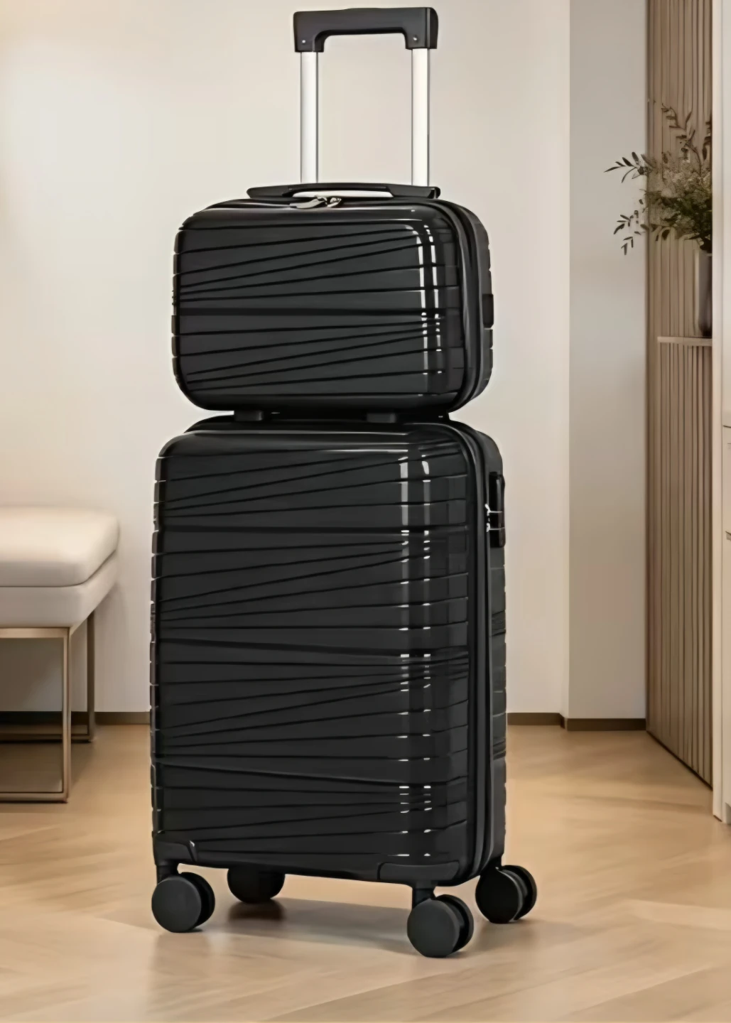 Black 2-Piece Hardshell Luggage Set