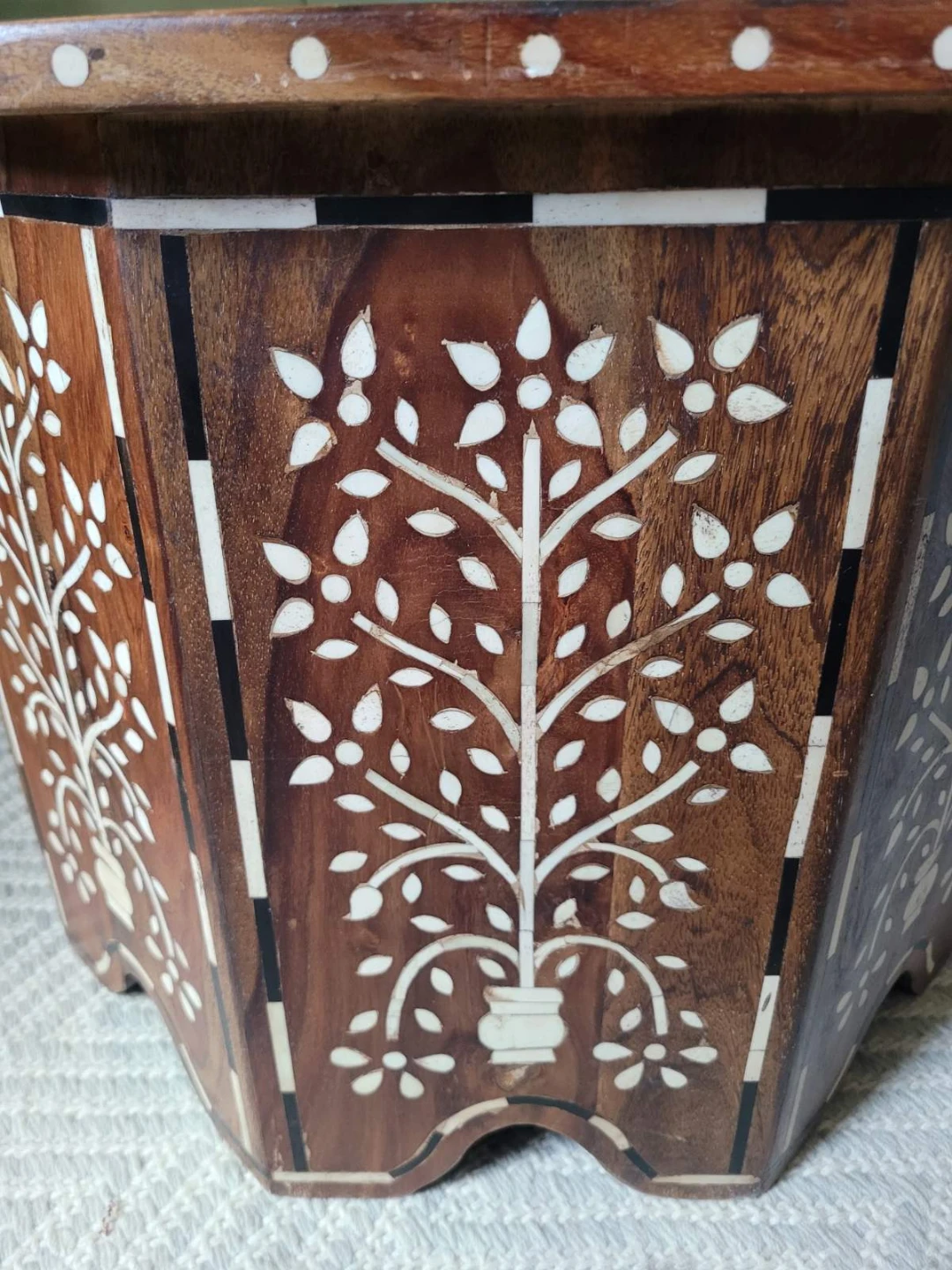 Vintage Anglo Indian Bone Inlay Octagonal Side Table - photo 2