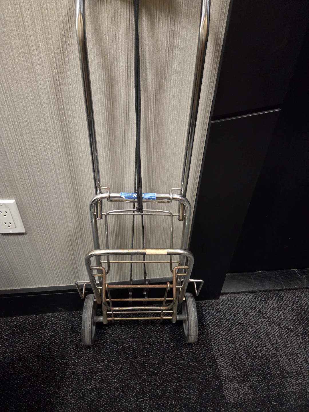Chunii Folding Hand Truck - photo 2