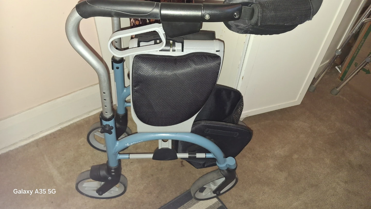 Evolution Folding Rollator Walker - photo 4