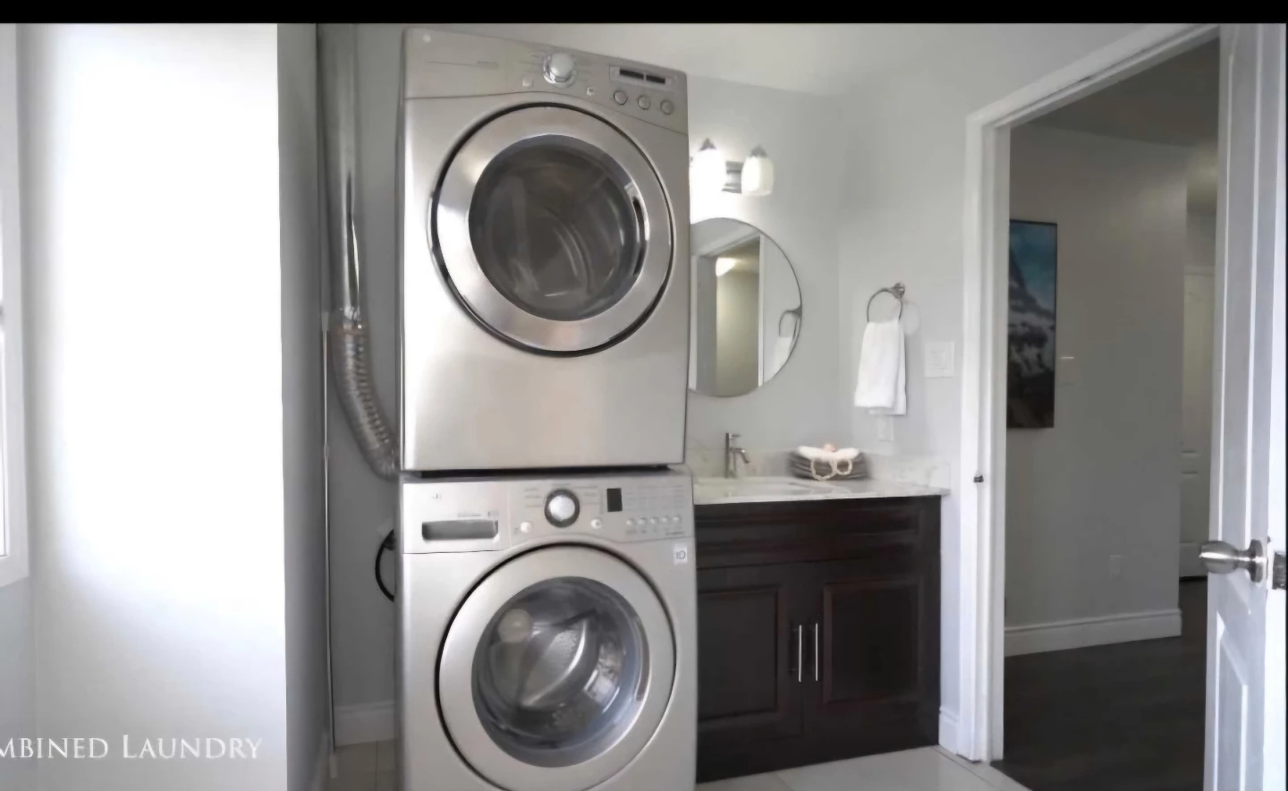 One Furnished Room for Rent in Brampton - photo 4