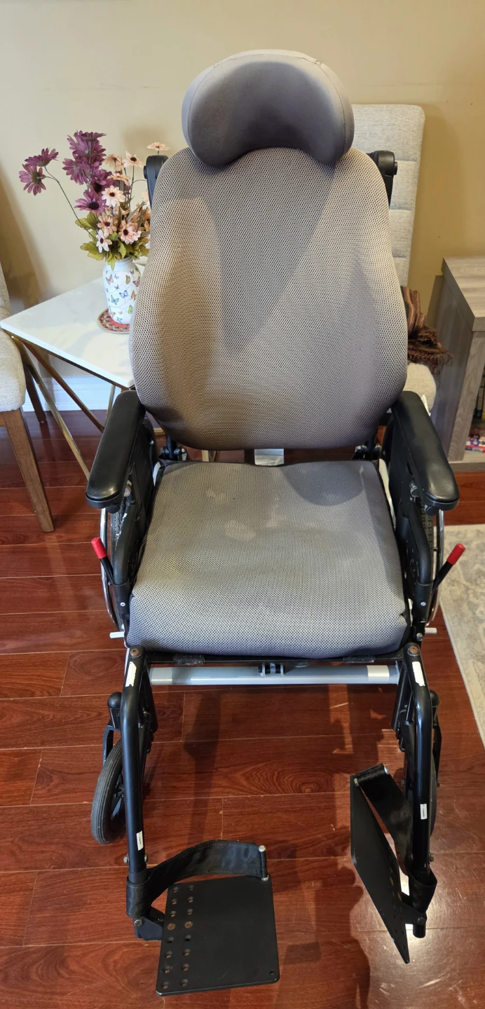 Power Plus Mobility Supertilt Plus Wheelchair