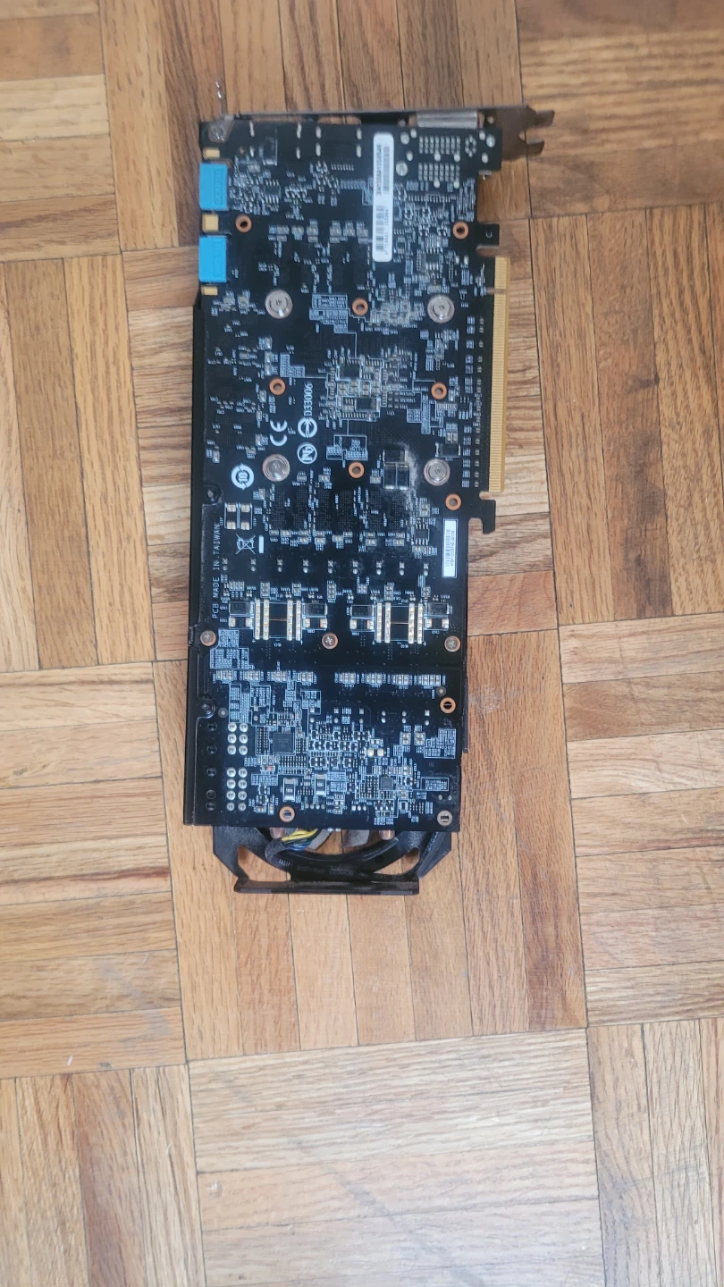 Gigabyte Windforce Graphics Card - photo 3