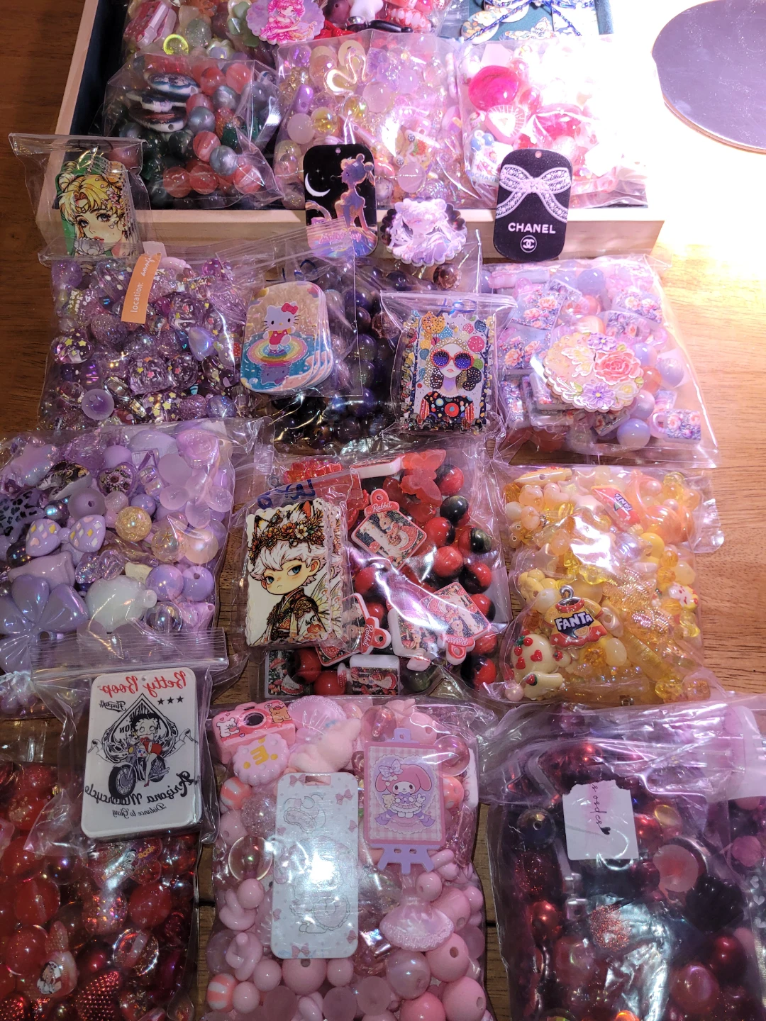 Resin beads for Keychain- beaded pen all mix themes