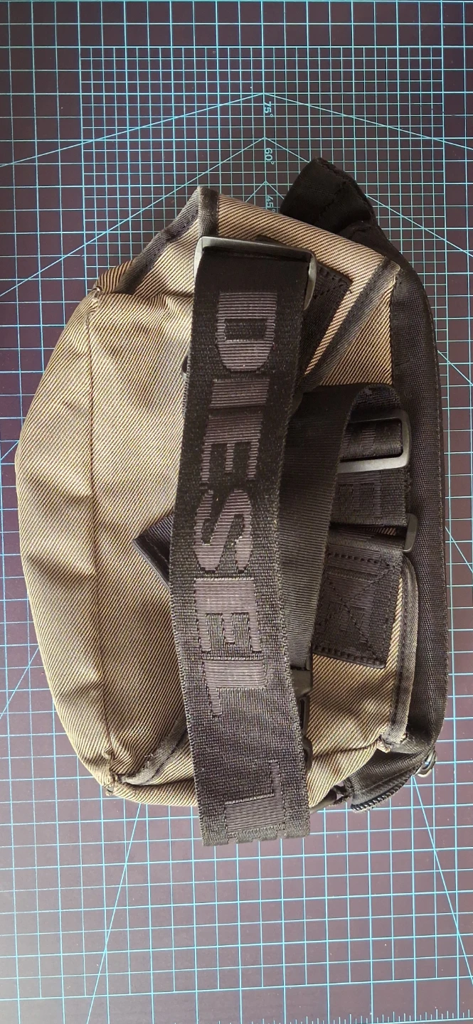 Vintage Diesel sling bag/fanny pack - photo 2