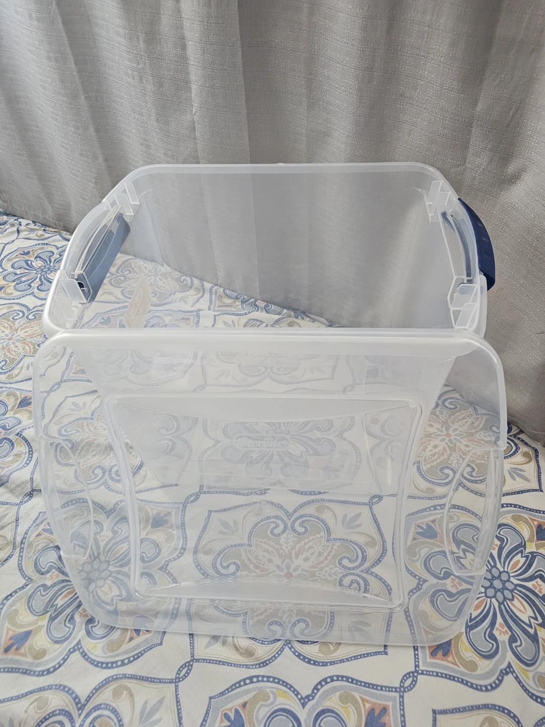 Sterilite 26 L Hatch Storage Box, Blue - photo 3