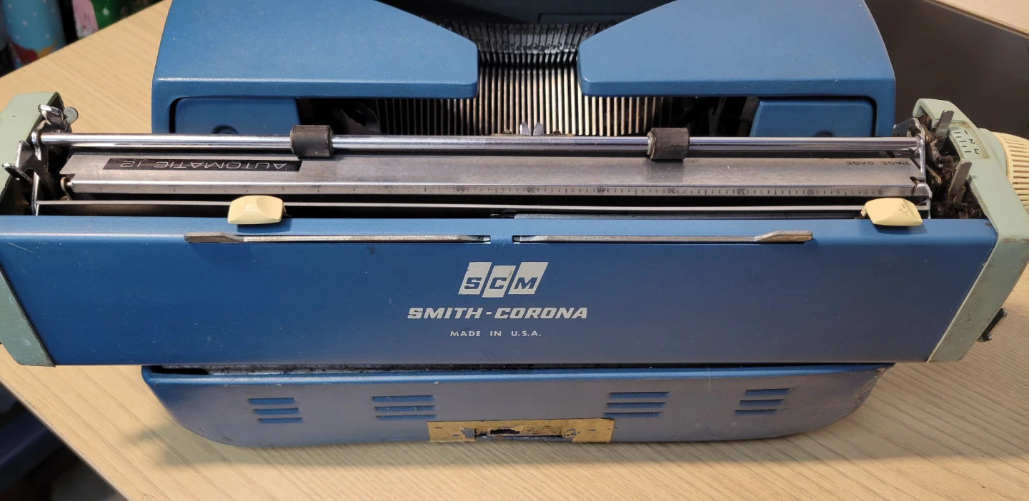 Vintage Smith-Corona Coronet Automatic 12 Typewriter - photo 3