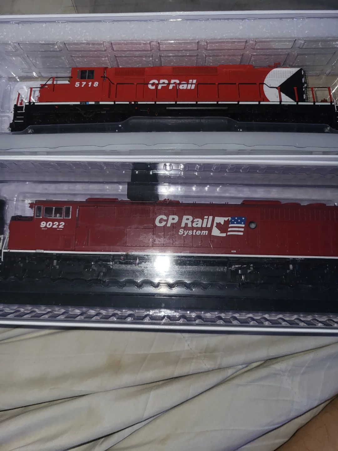 CP Rail Model Locomotives 5718 and 9022