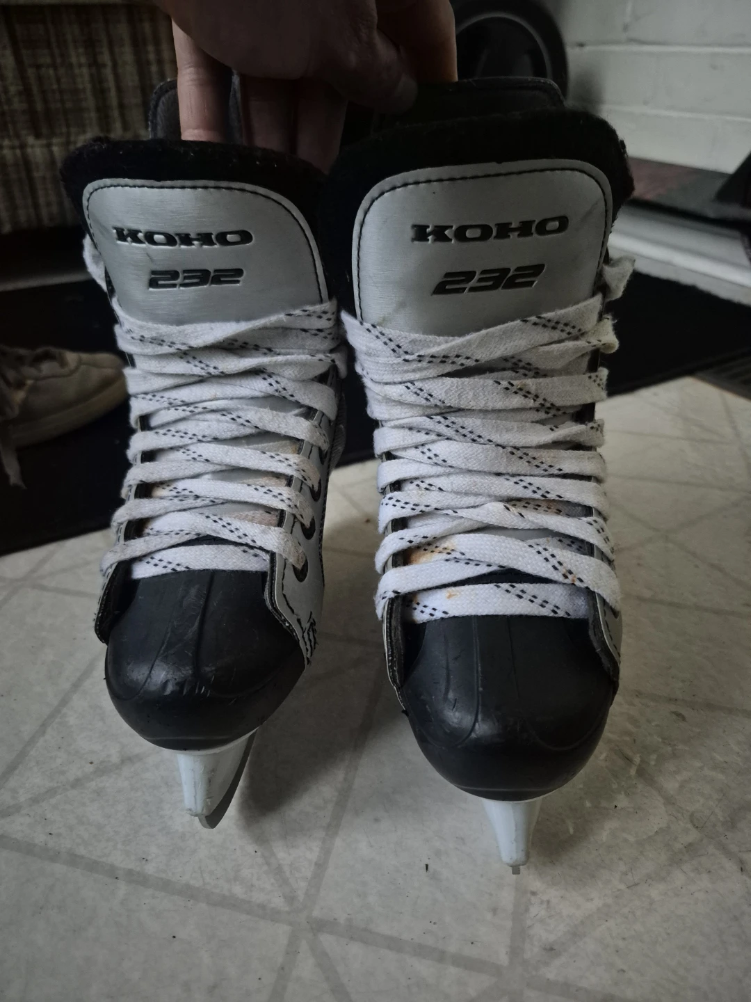 Koho 232 Heat Youth Hockey Ice Skates – Size 13 Youth - photo 2