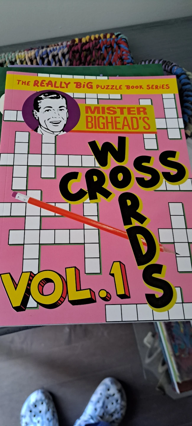 2 LARGE PRINT Crossword Books