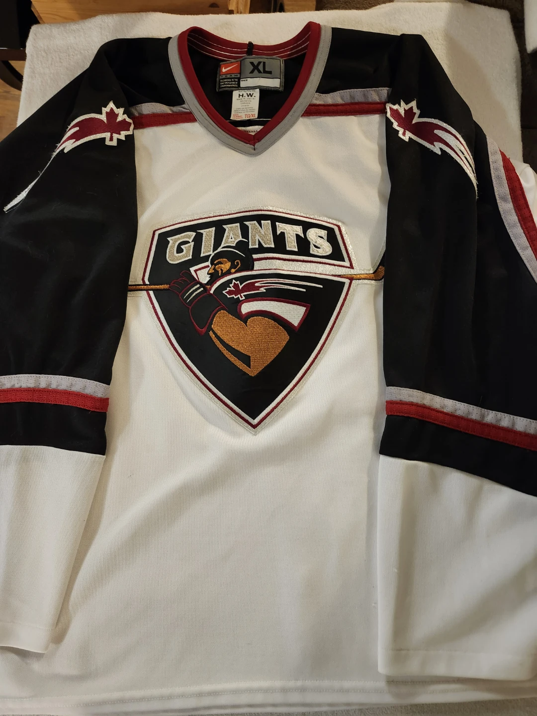 Vancouver Giants Nike Hockey Jersey XL
