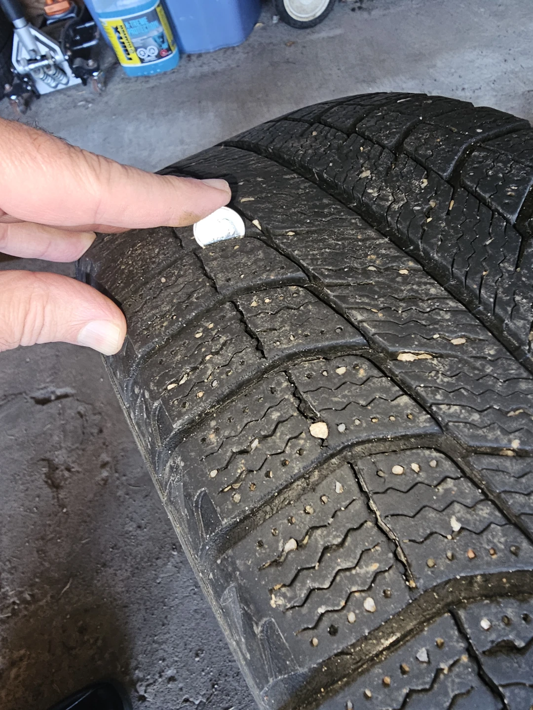 4 MichelinX Ice-Snow Winter tires on rims - photo 4