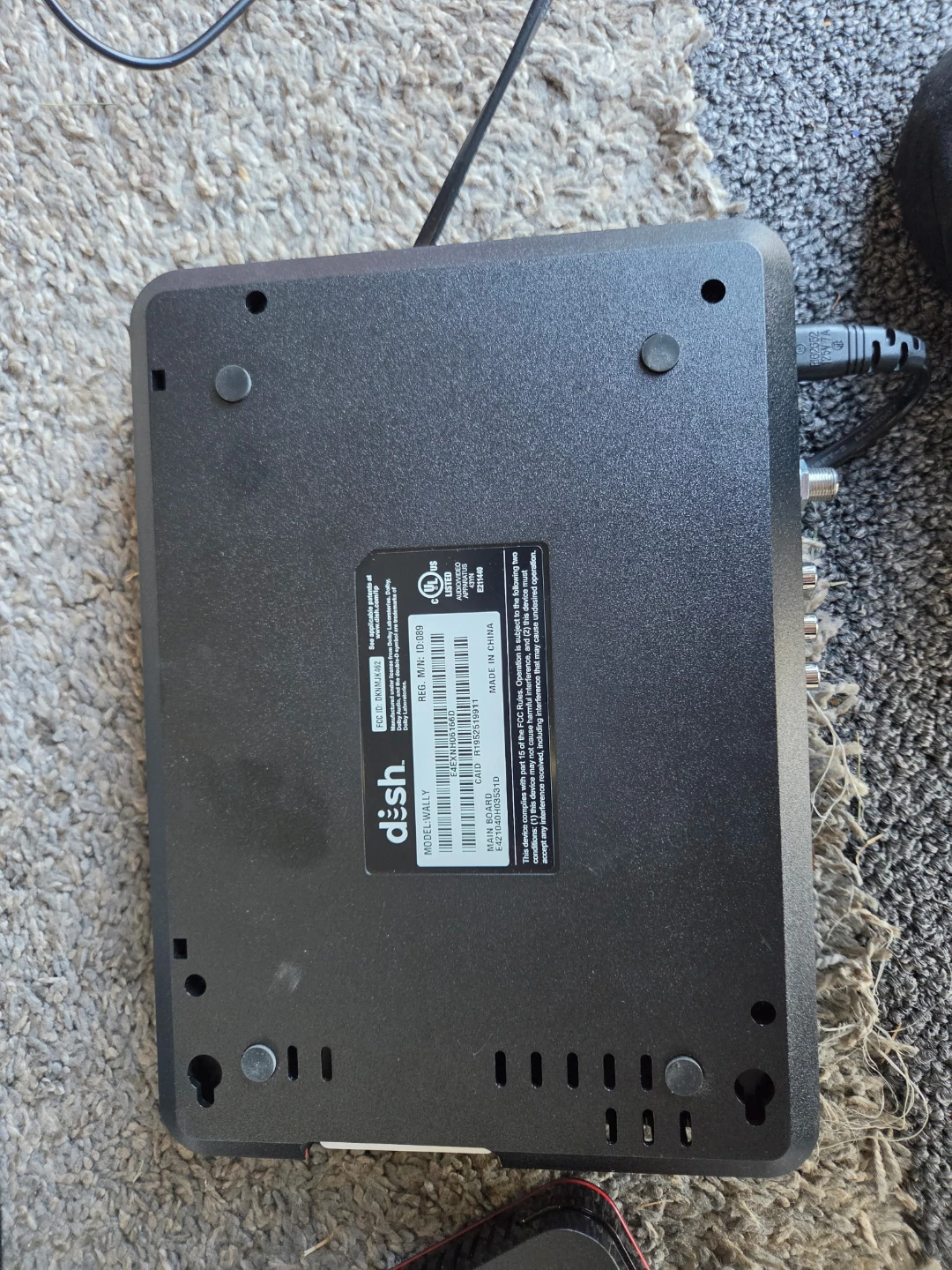 Tailgater Pro RV Satellite + 2 Wally Receivers & Remotes - photo 5